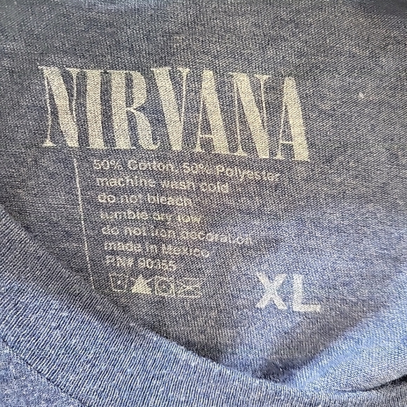 Nirvana Mens XL Blue Yellow Kurt Cobain Smiley Face Concert T-Shirt - Picture 5 of 5